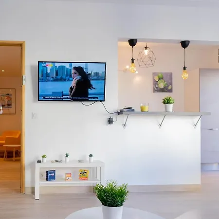 3 With Balcony And Parking 3 Min From The Sea Apartmán Nice